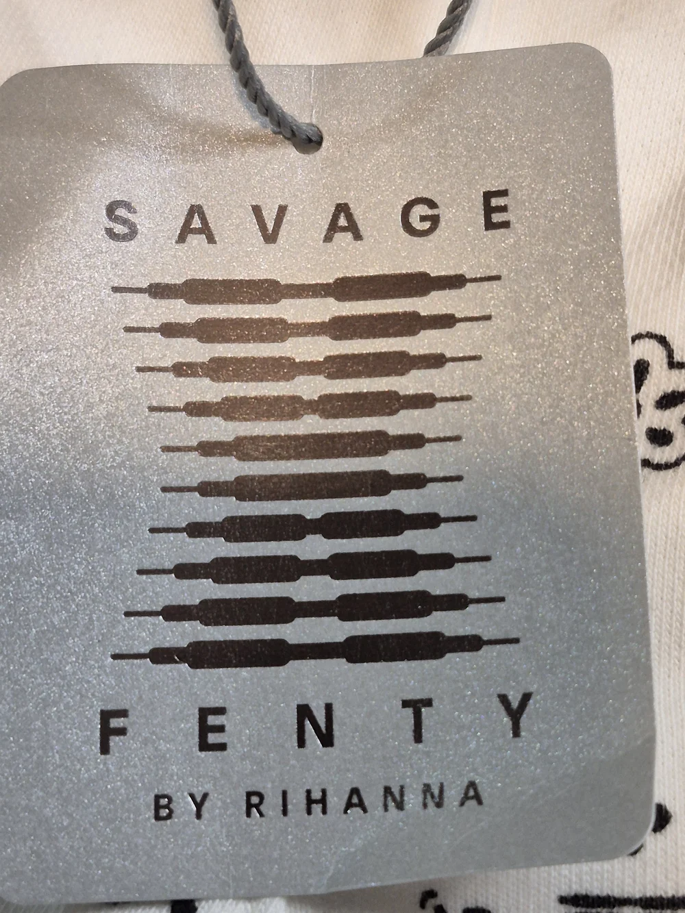 Savage X Fenty White Bandana-Print Athletic Shorts with Black Waistband 4547